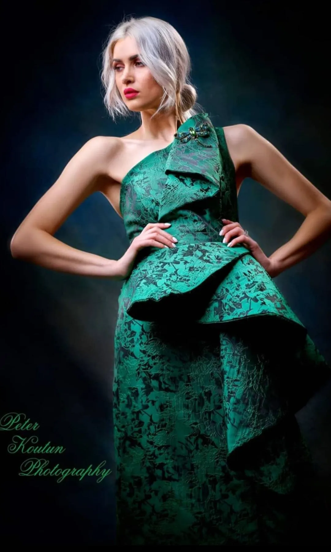 AUTUMNA Sheath Emerald Jacquard Haute Couture Evening Gown