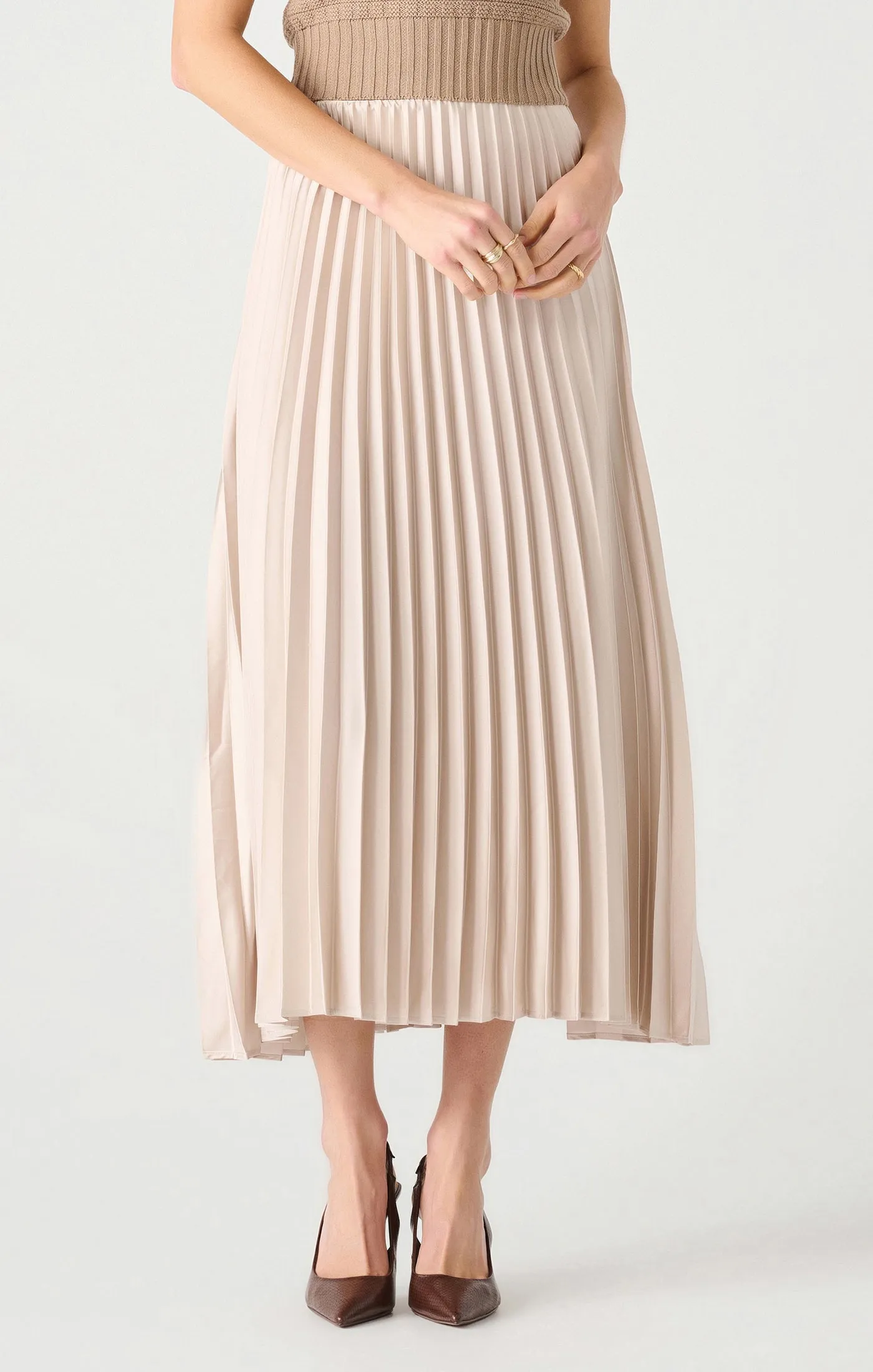 Pull On Pleated Maxi Skirt